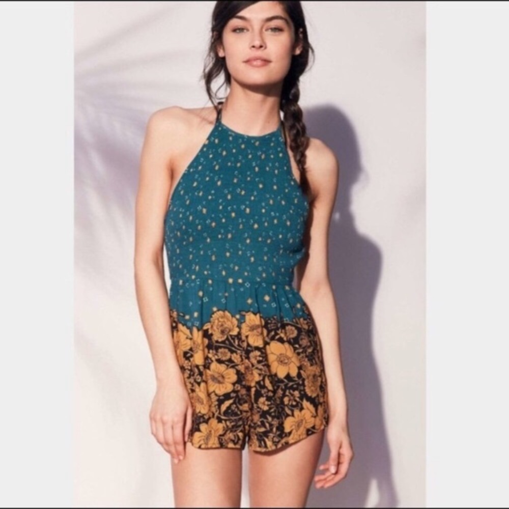 ❤️ Out From Under Urban Outfitters Romper Size L